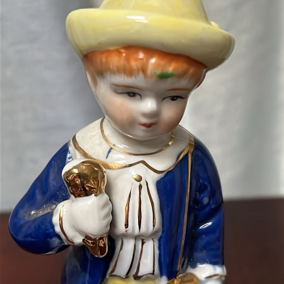 Vintage Figurine Boy with Rabbit, Gold Accents Unmarked but probably Japan - Picture 2 of 10